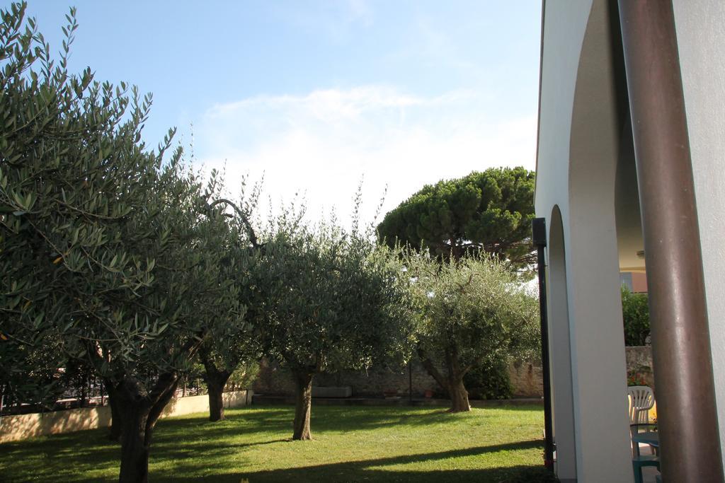 פייטרה ליגורה Residence Villa Carmen Fronte Mare A 50 Mt מראה חיצוני תמונה