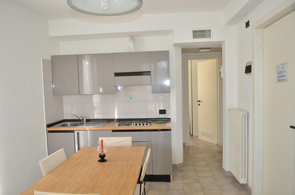 פייטרה ליגורה Residence Villa Carmen Fronte Mare A 50 Mt מראה חיצוני תמונה