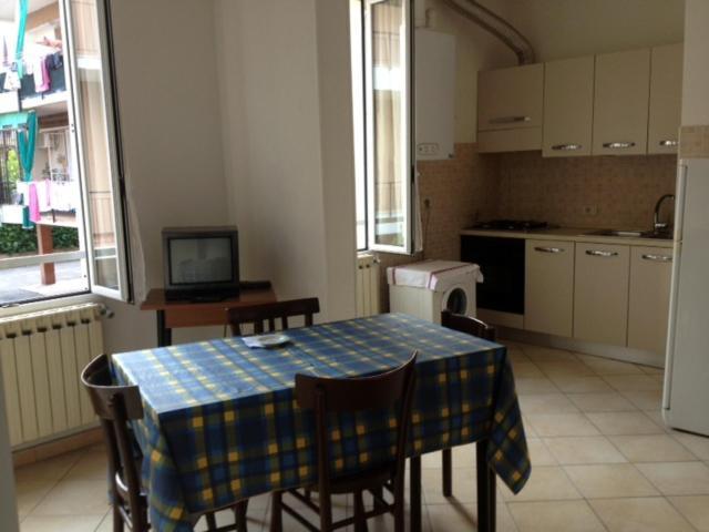 פייטרה ליגורה Residence Villa Carmen Fronte Mare A 50 Mt מראה חיצוני תמונה
