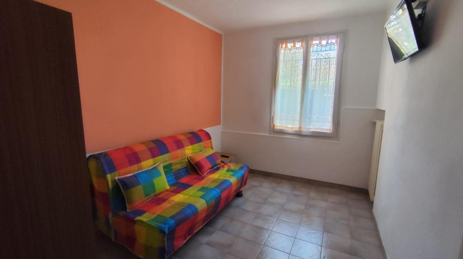 פייטרה ליגורה Residence Villa Carmen Fronte Mare A 50 Mt מראה חיצוני תמונה