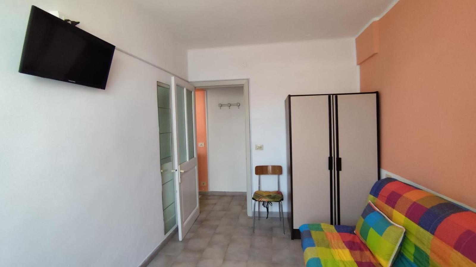 פייטרה ליגורה Residence Villa Carmen Fronte Mare A 50 Mt מראה חיצוני תמונה